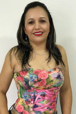 182238 - Yuri Age: 42 - Colombia