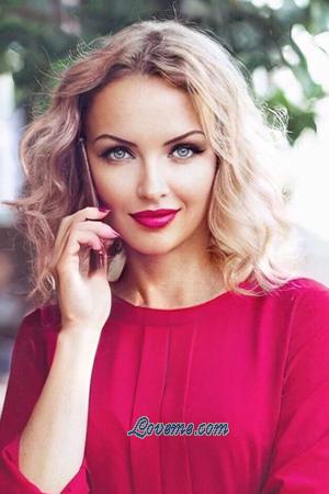 204652 - Elena Age: 46 - Russia