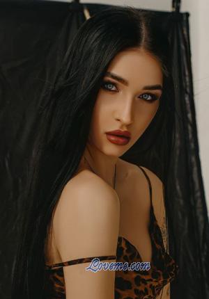 210005 - Yana Age: 27 - Poland