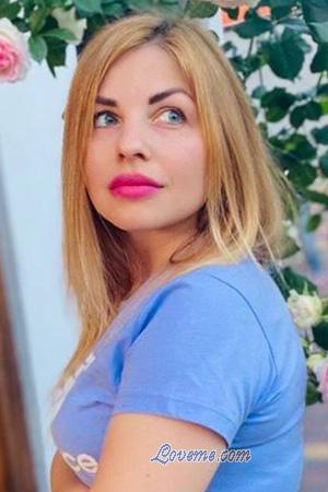221775 - Alina Age: 34 - Ukraine