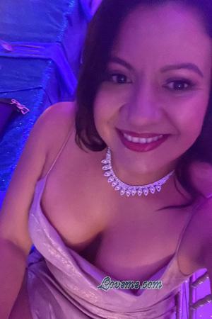 221804 - Lilliam Age: 44 - Costa Rica
